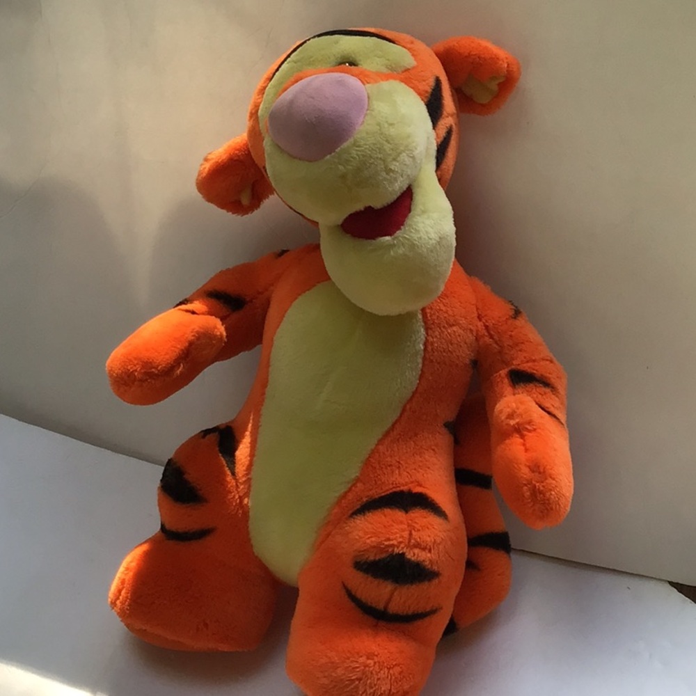 Vintage 2001 Disney Winnie‎ The Pooh Tigger Orange & Yellow Tiger Plush Toy